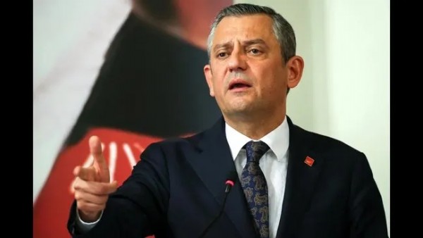 AK Parti’den, Özgür Özel’in Küstah sözlerine tepki! “Önce, rüşvet-yolsuzluk iddialarına cevap verin”